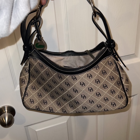 Dooney and Bourke Purse - Picture 5 of 6